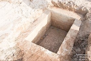 Житель Евпатории нашел античную могилу на территории городского пляжа