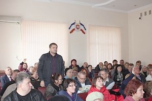 Представители профильных ведомств приглашают крымчан повысить свой уровень грамотности в вопросах ЖКХ