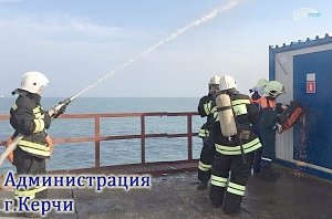 На стройке Керченского моста учились тушить пожар