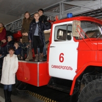 Ученики «Школы-лицей №3» посетили музей Пожарной охраны Крыма