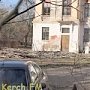 Аксенов уехал и ремонт крыши в 11 школе Керчи приостановили