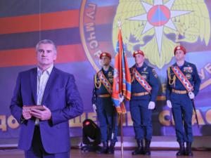 Аксёнов принял участие в торжественном мероприятии, посвящённом Дню спасателя Российской Федерации