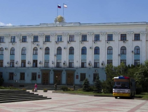 Выездные приемы крымских властей возобновятся в начале года