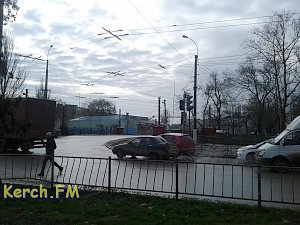 В Керчи на перекрестке Кирова-Еременко произошло дорожно-транспортное происшествие