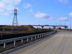 Почти наполовину завершено возведение транспортной развязки на евпаторийском шоссе в Симферополе