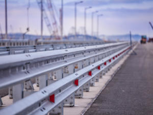 Открытие автомобильного движения по Крымскому мосту даст импульс развитию Крыма, — Путин