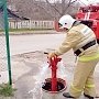 Крымские пожарные проверили исправность пожарных гидрантов в Бахчисарайском районе