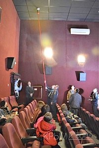 Тихая сигнализация и дырявый пожарный рукав – специалисты нашли нарушения в популярном кинотеатре Симферополя