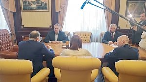 В Крыму состоялась встреча помощника Президента РФ Николая Цуканова и Сергея Аксёнова
