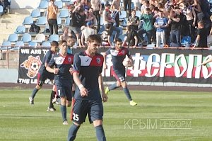 ФК «Евпатория» после двадцатого тура укрепил лидерство в чемпионате Премьер-лиги КФС-2017/2018