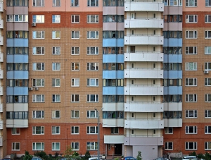 Власти Сакского района обеспечат жильем шестерых сирот