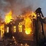 За сутки в Крыму горели многоэтажка и павильон