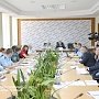 Комитет по вопросам государственного строительства и местного самоуправления провел предсессионное заседание