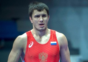 Чемпион мира по борьбе научит крымчан драться