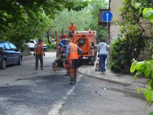 Дорогу на улице Коммунальная в столице Крыма отремонтируют к декабрю