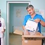 Руководство «Монолита» подарило детской больнице Симферополя оборудование