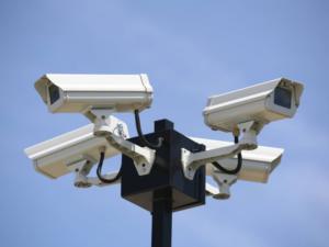 Симферопольские полицейские призвали предпринимателей устанавливать камеры видеонаблюдения для большей безопасности