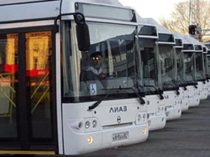 100 новых ЛиАзов выйдут на маршруты общественного транспорта в Симферополе, — Аксёнов