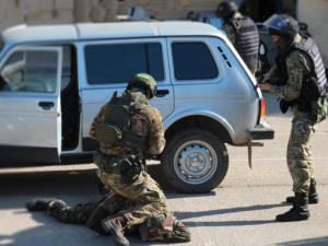 Бойцы СОБР «Сокол» задержали бандита, находящегося в федеральном розыске
