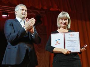 Глава Крыма поздравил энергетиков с профессиональным праздником