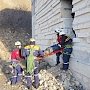 Судакские спасатели тренировались освобождать потерпевших из-под завалов