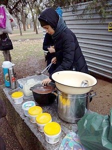 В январе 100 бездомных и малоимущих граждан получили помощь в рамках благотворительных акций