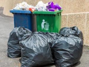 Более трёх тыс. кубометров мусора вывезли из Симферополя за сутки