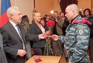 Пять лет назад: первые российские паспорта в Севастополе получали бойцы «Беркута»