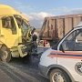 Спасатели вытащили заблокированного в автомобиле пострадавшего при ДТП на «Тавриде»