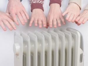 Крымчане в апреле жаловались на горячие батареи, а потом на отсутствие тепла в домах, — ЖКХ Контроль