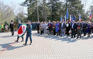 Представители МВД по Республике Крым почтили память героев-ликвидаторов аварии на Чернобыльской АЭС