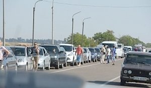 На крымской границе задерживают автомашины украинских нарушителей