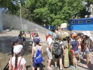 Безопасное лето с керченскими спасателями