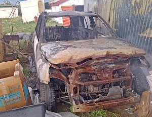 Гараж и автомобиль сгорели на пожаре в Оленевке