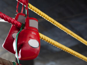 Боксёр из Крыма выиграл второй бой на Европейских играх