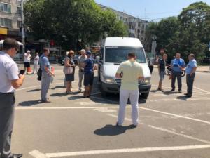 На привокзальной площади Симферополя выявили трёх нелегальных перевозчиков