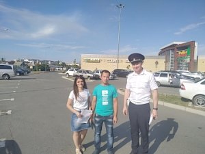 Симферопольцам и гостям крымской столицы разъясняют последствия небезопасного поведения на дороге