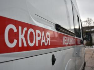 Машина «скорой помощи» перевернулась на трассе Николаевка-Симферополь, пострадали три человека