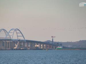 Открыт технический проезд по ж/д части Крымского моста