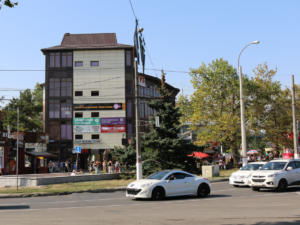 Торговый центр «Куб» в Симферополе обещают начать сносить в самое ближайшее время