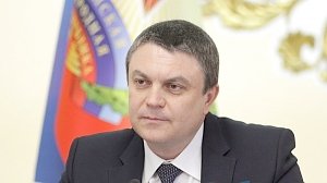 Глава ЛНР пригласил Зеленского в Луганск