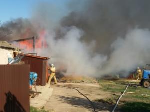 За сутки крымские огнеборцы три раза выезжали тушить возгорания