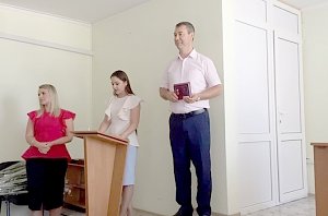 Игорь Буданов вручил награды сотрудникам ветеринарной службы Крыма