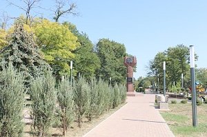 Комсомольский парк в Керчи благоустраивают