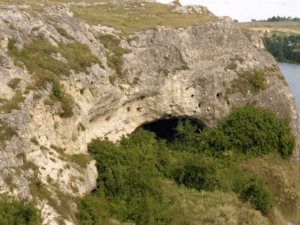 Памятник природы «Пещера-грот Киик-Коба» благоустроили для туристов