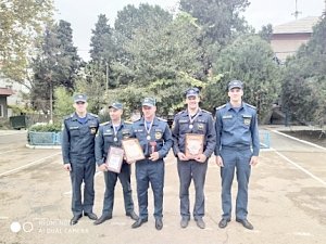 «Пожарный кроссфит»: в Севастополе сотрудники МЧС соревновались в функциональном силовом многоборье