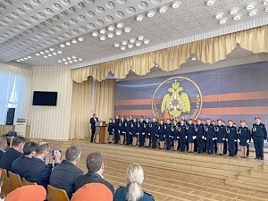 Владимир Бобков поздравил гимназистов с посвящением кадеты
