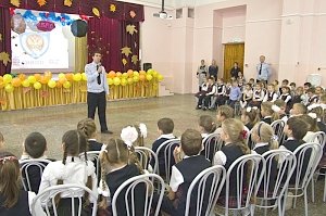 Севастопольские полицейские продолжают проводить профилактические встречи со школьниками в рамках "Недели права"
