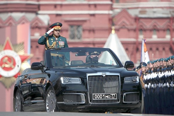 Россияне оказались недовольны помпезностью и милитаризмом празднования Дня Победы