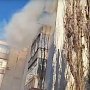 В Крыму загорелся многоквартирный дом